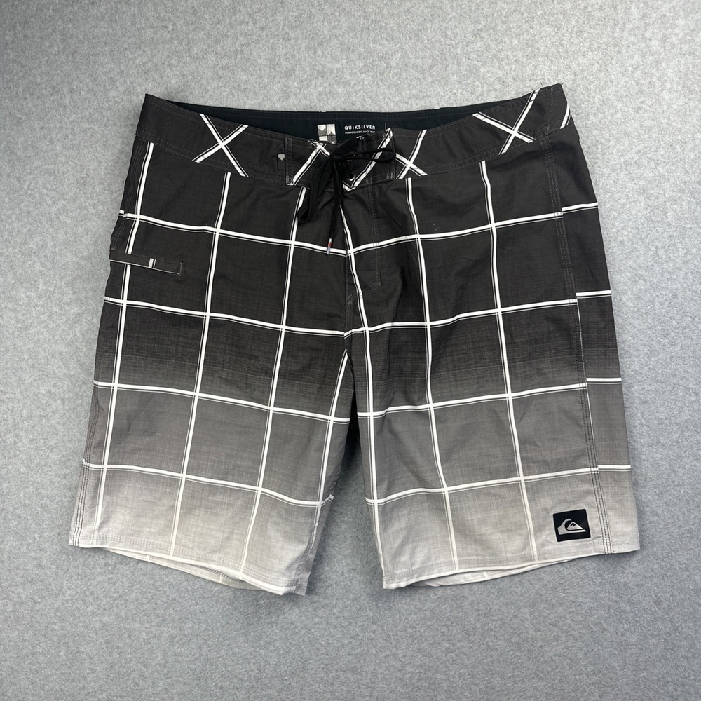 Quiksilver‎ Men's Board Shorts Size 38 Black Grey